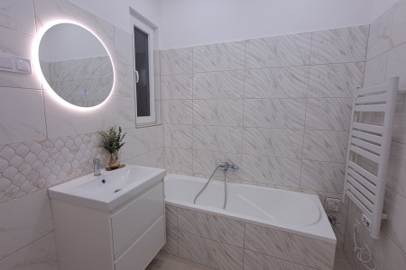 Apartment in Budapest for sale - Na predaj byt v Budapešti - 20251031_101743_1_68f063b70c687289f7036ba5a8b1e9ce