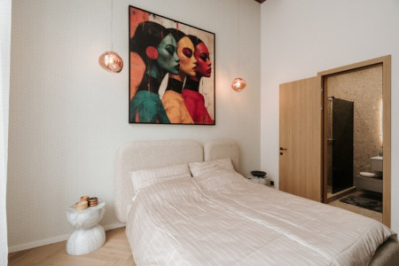 Sophisticated apartment in Budapest center - Budapešt sofistikovaný apartmán v centre - 3_Haloszoba1_furdYszoba_DSC08963_2_3c35cfcb8a54cf7168ab03b0196be63b