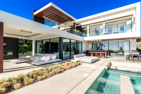 Los Flamingos luxury contemporary Villa with sea views - Luxusná moderná vila Los Flamingos s výhľadom na more - EV_-_Guadalmina-4_d3af521c91641f7abbc7848c3116a475