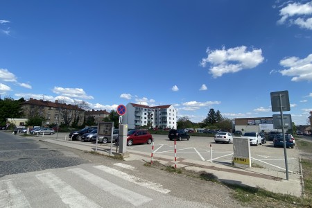 Na predaj stavebný pozemok v centre mesta - IMG_3420_15b2e40a006285349794f8493d627448