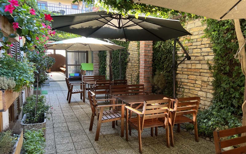 Family pension with a restaurant in the village of Topoľčianky - SK